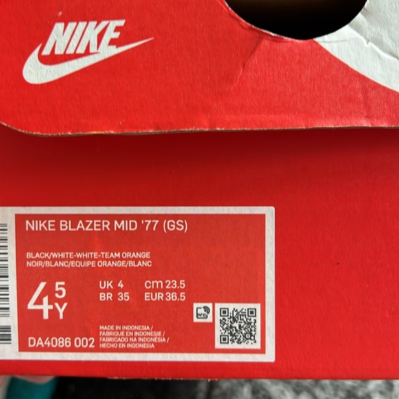 Nike Blazer Mid ‘77 Black 4.5 kids - Picture 2 of 2